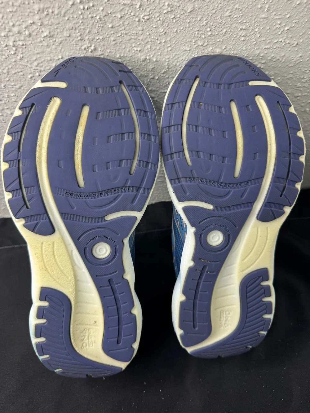 Brooks Light Blue Athletic Sneakers with Navy Accents